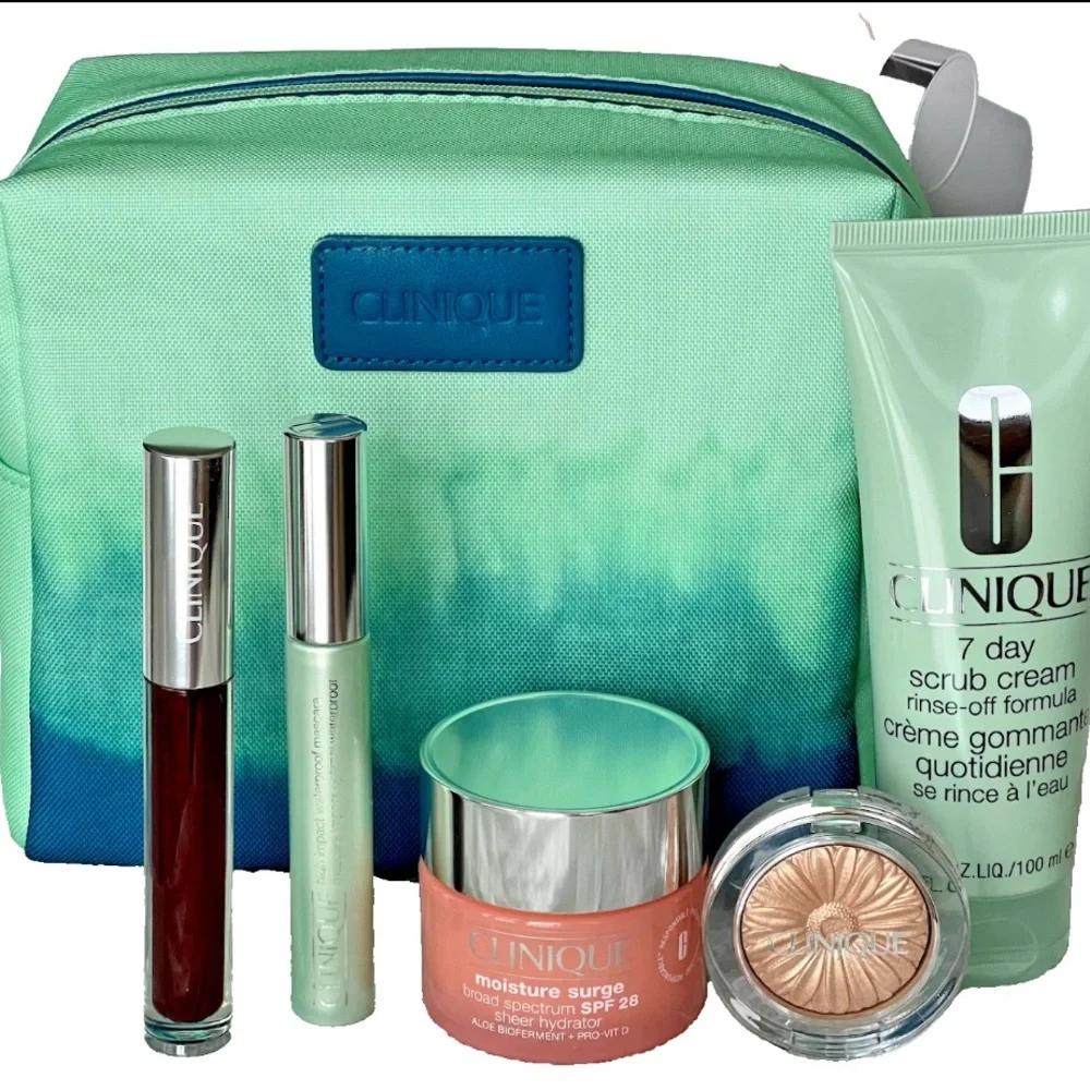 Clinique Sunny Day Skincare and Makeup Staples 5 pcs Full Size with Tote Bag. Va - Picture 8 of 9